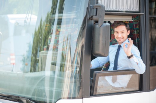 Wir organisieren Ihnen einen preiswerten Bus mit Fahrer